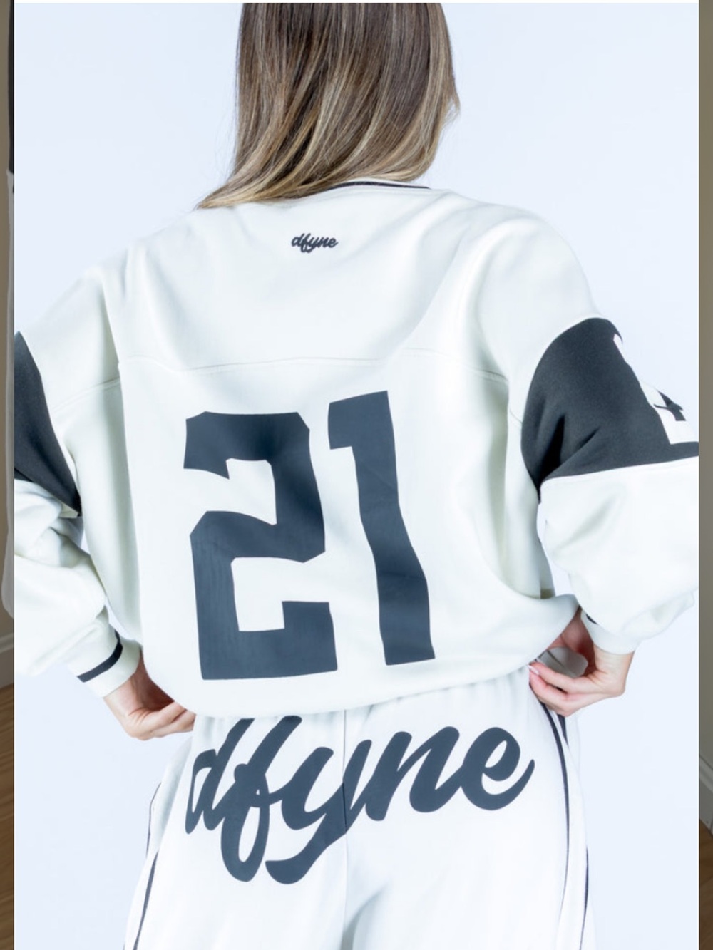 Dfyne 4 th birthday collection XL unisex fleece lined sweatshirt. - Picture 6 of 12